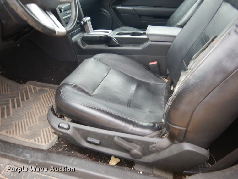 image for item FA9364 2006 Ford Mustang  convertible