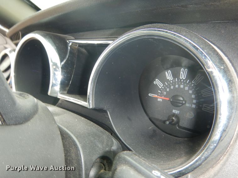 image for item FA9364 2006 Ford Mustang  convertible