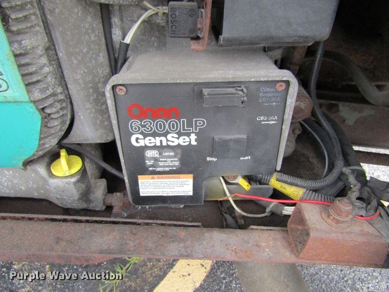 image for item FD9476 2000 Magnum Zanzibar Safari  rv