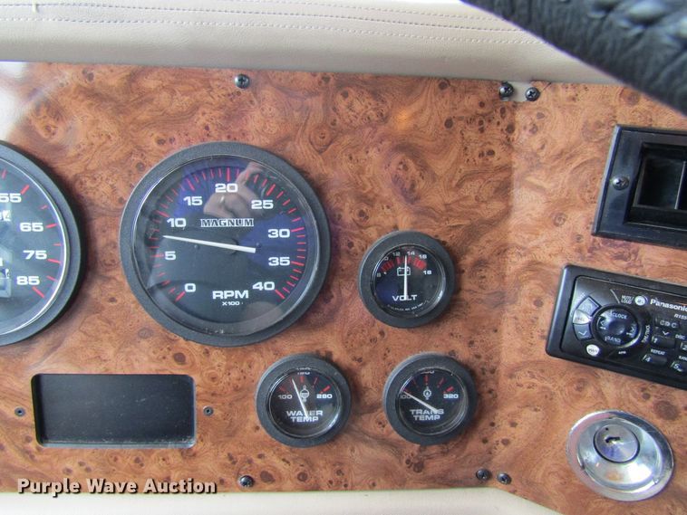 image for item FD9476 2000 Magnum Zanzibar Safari  rv