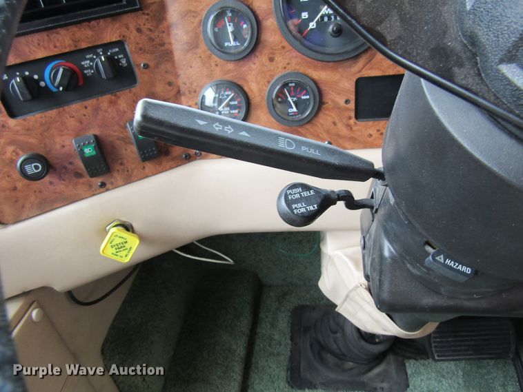 image for item FD9476 2000 Magnum Zanzibar Safari  rv