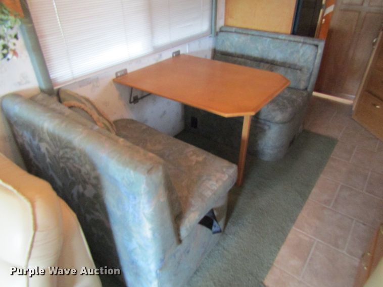 image for item FD9476 2000 Magnum Zanzibar Safari  rv