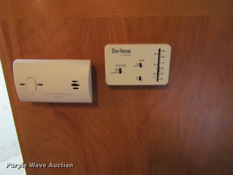 image for item FD9476 2000 Magnum Zanzibar Safari  rv