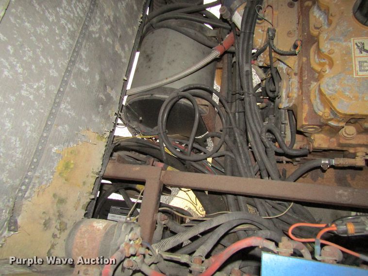 image for item FD9476 2000 Magnum Zanzibar Safari  rv