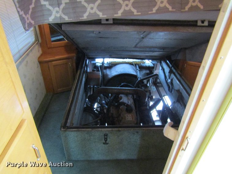 image for item FD9476 2000 Magnum Zanzibar Safari  rv