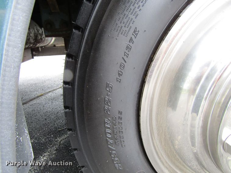 image for item FD9476 2000 Magnum Zanzibar Safari  rv