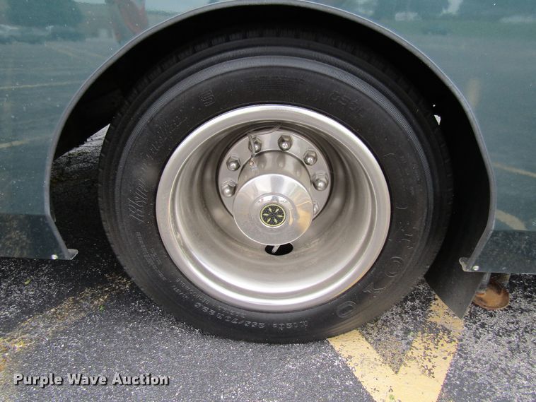 image for item FD9476 2000 Magnum Zanzibar Safari  rv