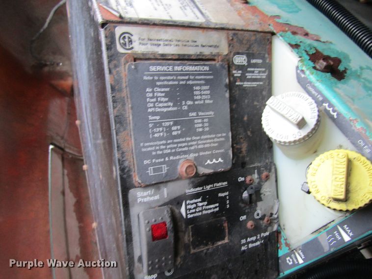 image for item FD9477 2000 Damon Escaper  rv