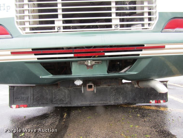 image for item FD9477 2000 Damon Escaper  rv