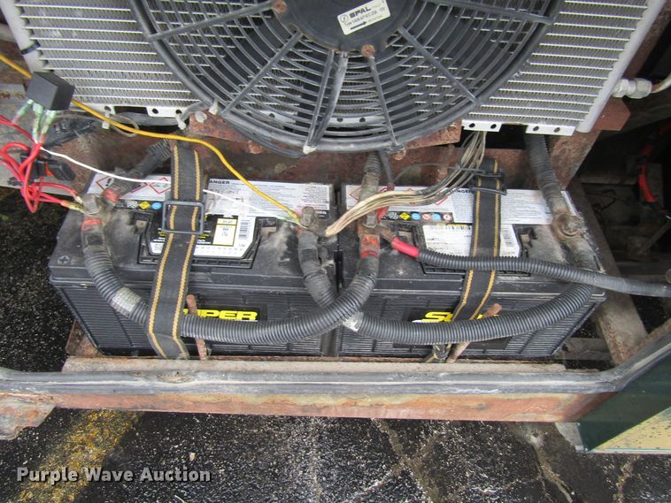 image for item FD9477 2000 Damon Escaper  rv