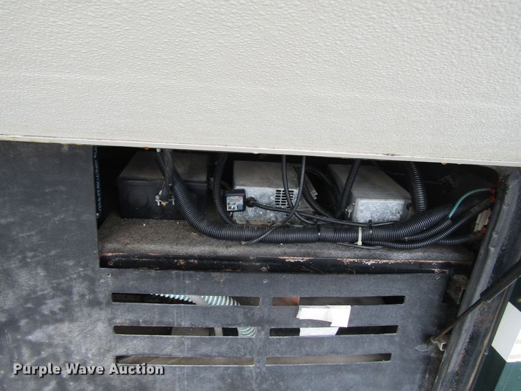 image for item FD9477 2000 Damon Escaper  rv