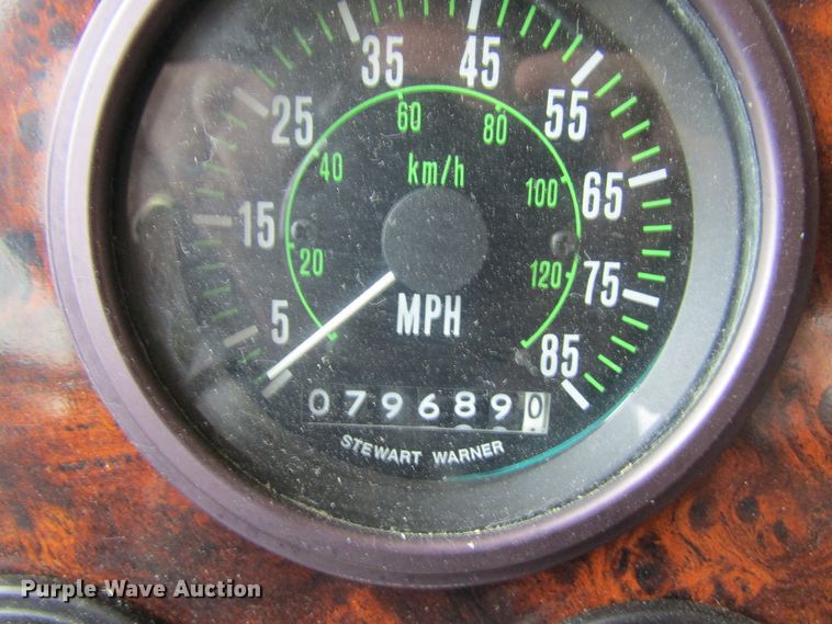 image for item FD9477 2000 Damon Escaper  rv