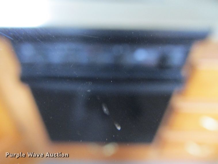 image for item FD9477 2000 Damon Escaper  rv