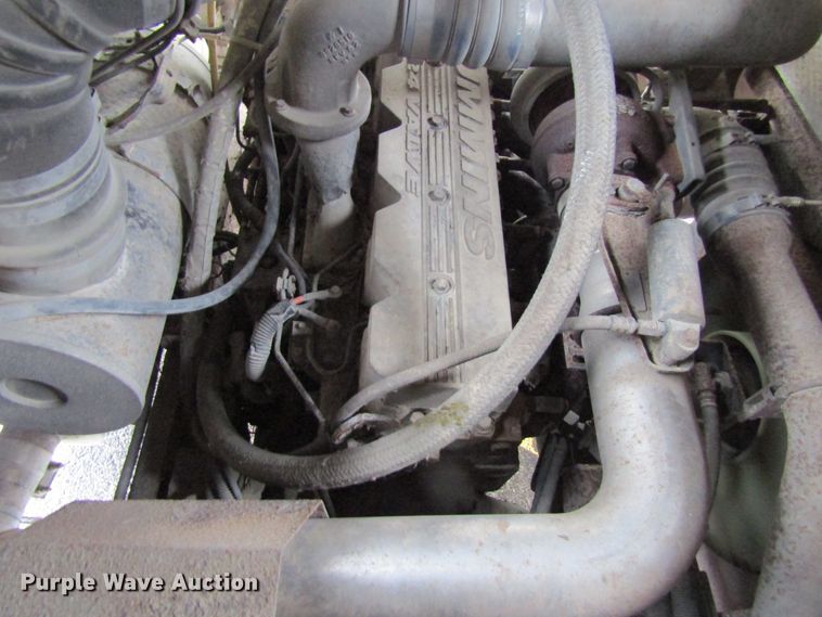 image for item FD9477 2000 Damon Escaper  rv