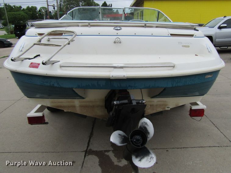 image for item FD9480 1993 Larson  boat
