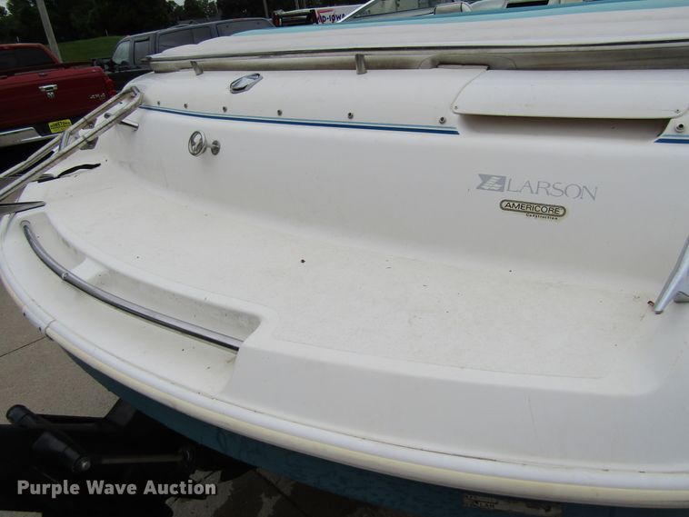image for item FD9480 1993 Larson  boat