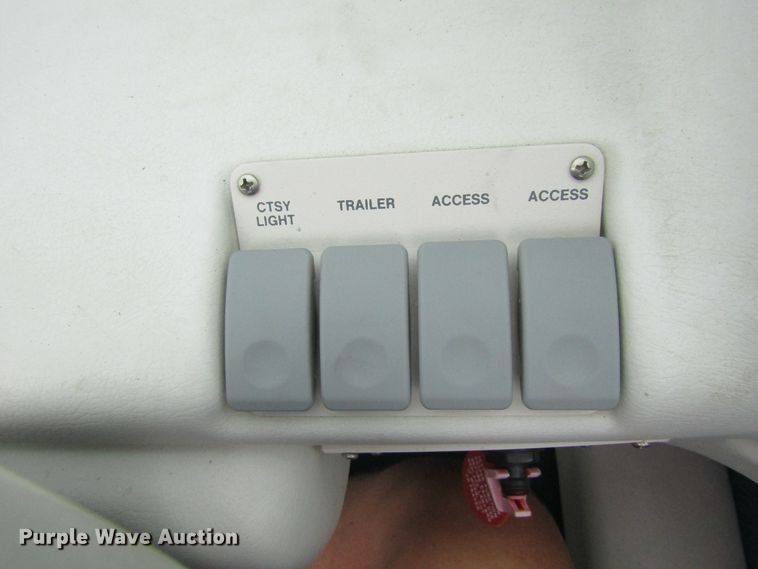 image for item FD9480 1993 Larson  boat