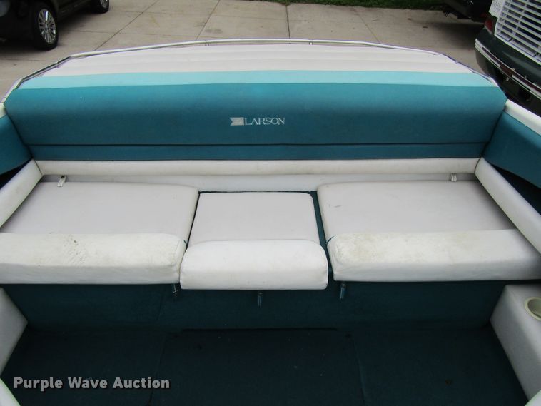 image for item FD9480 1993 Larson  boat