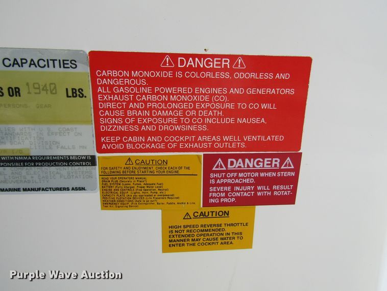 image for item FD9480 1993 Larson  boat