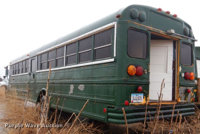 image for item FX9000 1995 International 3800B  school bus