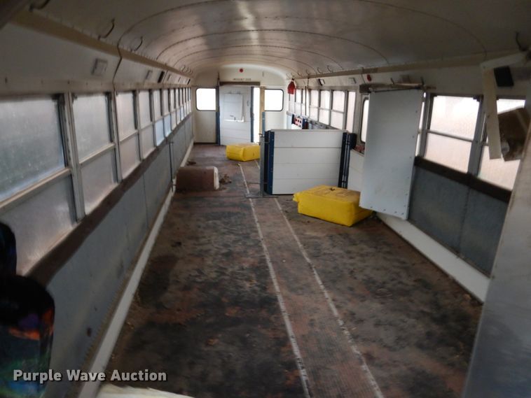 image for item FX9000 1995 International 3800B  school bus