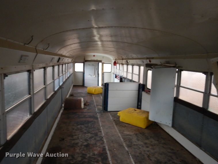 image for item FX9000 1995 International 3800B  school bus