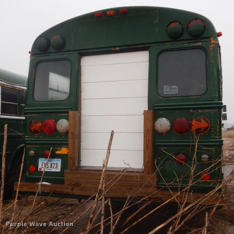 image for item FX9001 1998 International 3800  school busl