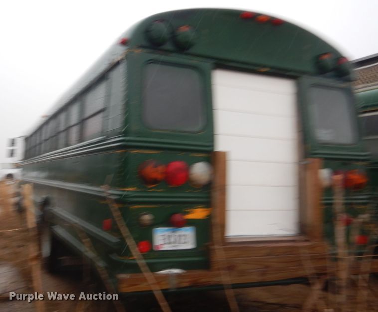 image for item FX9001 1998 International 3800  school busl