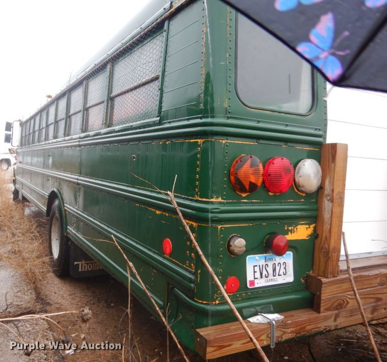 image for item FX9001 1998 International 3800  school busl