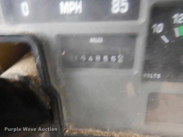 image for item FX9001 1998 International 3800  school busl