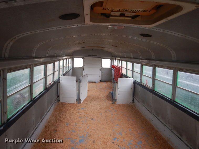 image for item FX9001 1998 International 3800  school busl