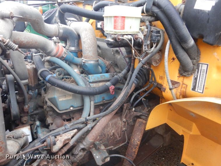 image for item FX9001 1998 International 3800  school busl