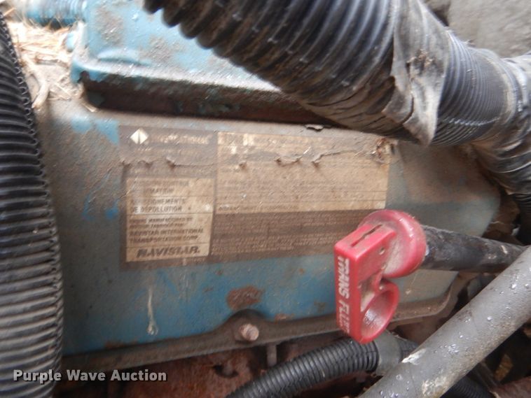 image for item FX9001 1998 International 3800  school busl