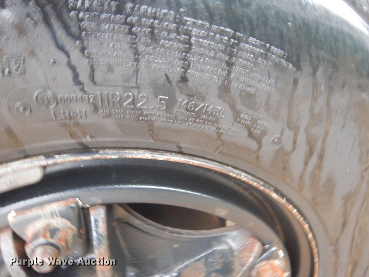 image for item FX9001 1998 International 3800  school busl