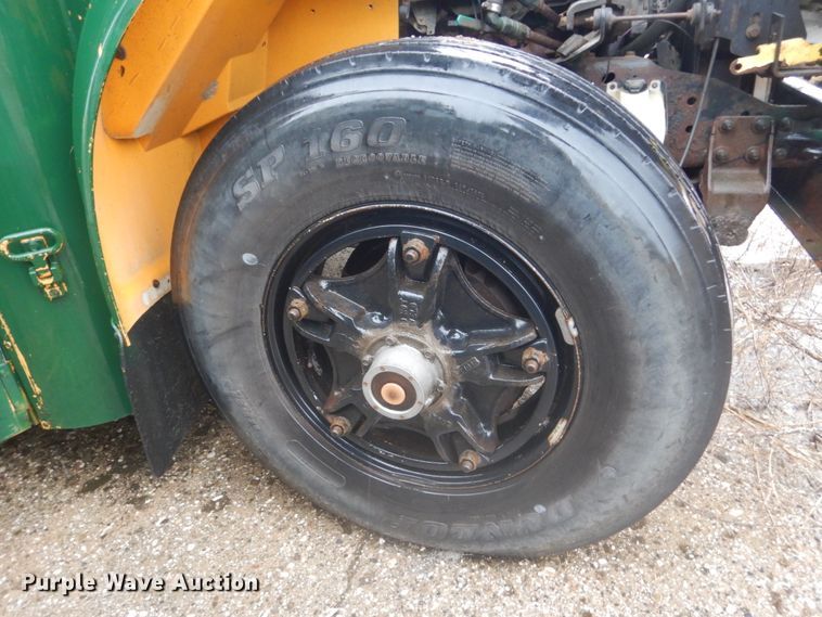 image for item FX9001 1998 International 3800  school busl