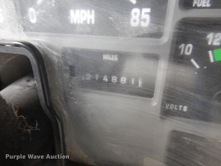 image for item FX9002 2000 International 3800  school bus