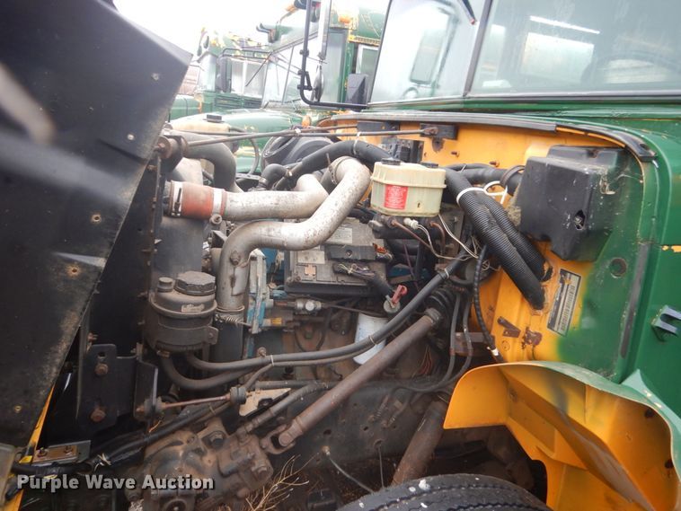 image for item FX9002 2000 International 3800  school bus