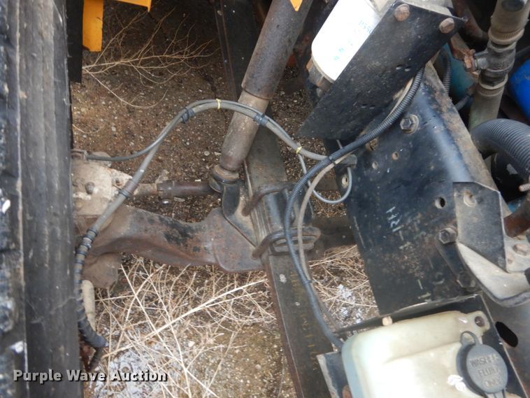 image for item FX9002 2000 International 3800  school bus