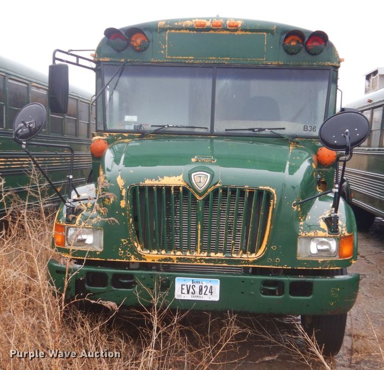 image for item FX9003 2004 International CE  bus