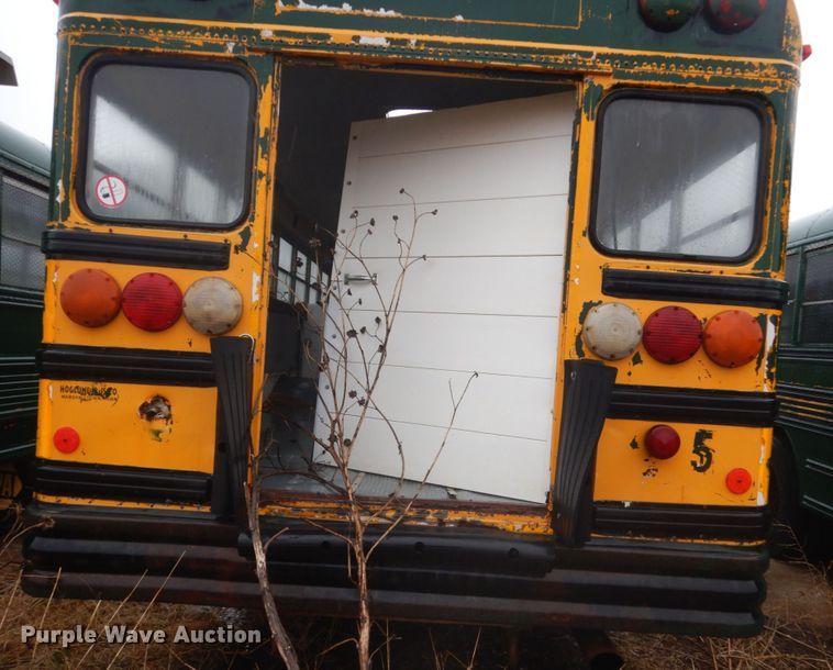 image for item FX9003 2004 International CE  bus