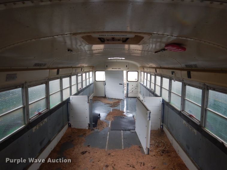 image for item FX9003 2004 International CE  bus