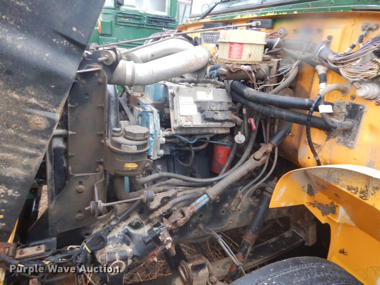 image for item FX9003 2004 International CE  bus