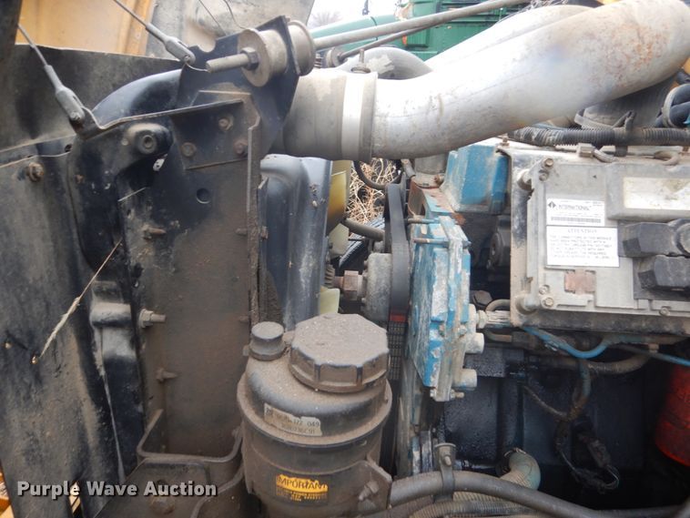 image for item FX9003 2004 International CE  bus