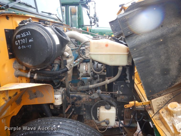 image for item FX9003 2004 International CE  bus