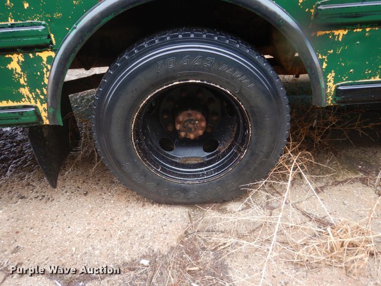 image for item FX9003 2004 International CE  bus