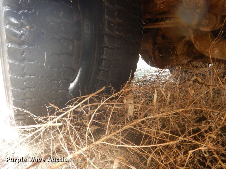 image for item FX9003 2004 International CE  bus