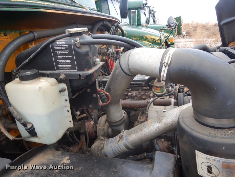 image for item FX9004 1999 Freightliner FS65  school bus