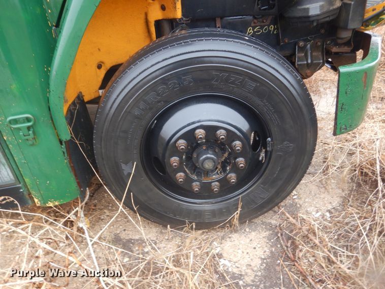 image for item FX9004 1999 Freightliner FS65  school bus