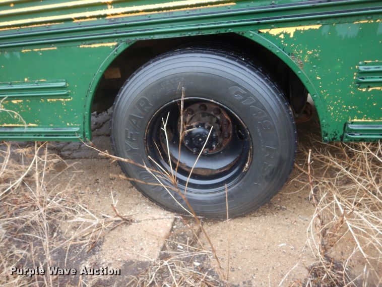 image for item FX9004 1999 Freightliner FS65  school bus