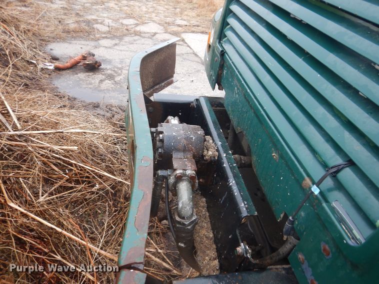 image for item FX9005 1992 International 4900  refuse truck